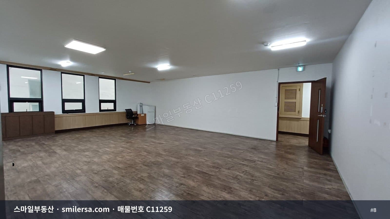법원 정문 인근 깔끔한 중소형 사무실 썸네일 8
