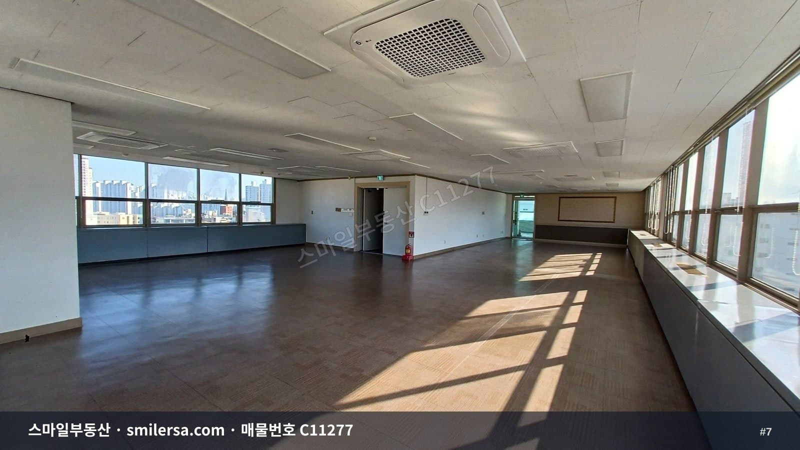 안락로터리 인근, 접근성 좋은 관리 잘된 사무실 썸네일 7