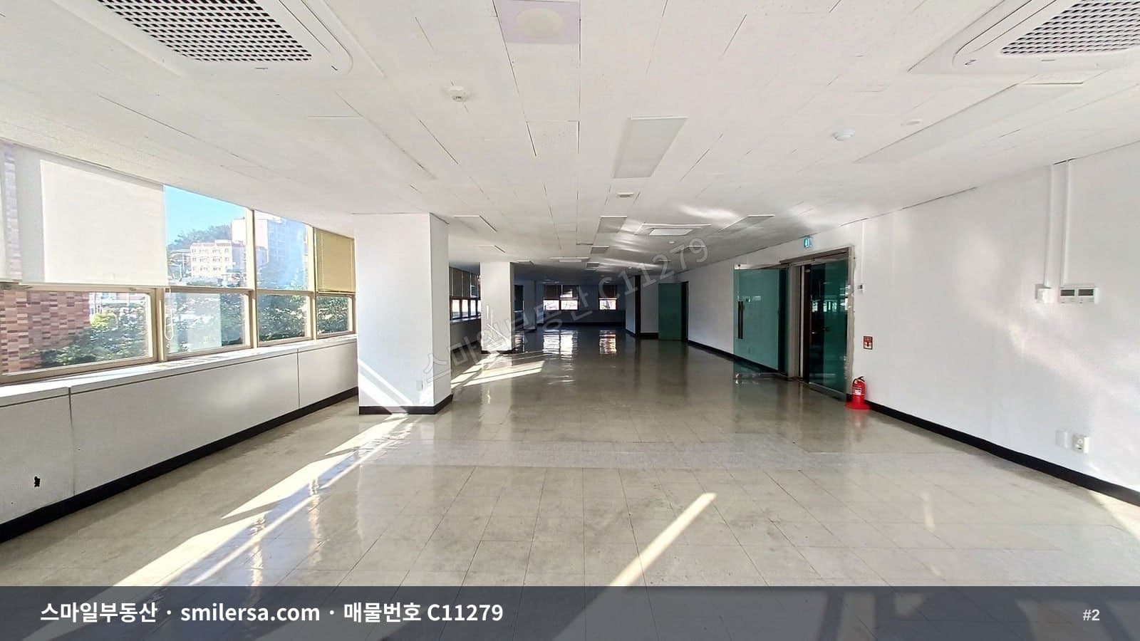 안락로터리 인근 접근성 좋은 관리 잘된 사무실 썸네일 2