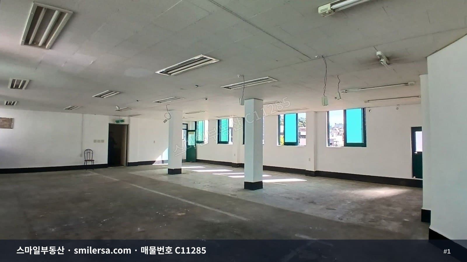 문현동 국제금융센터역 인근 깔끔한 사무실 상가 - 1