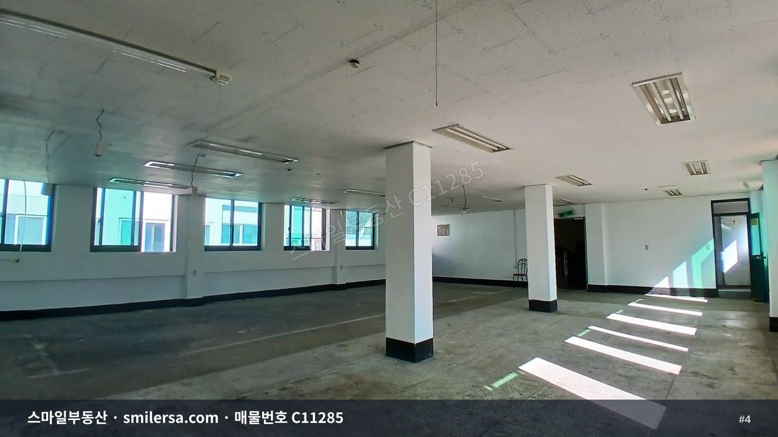 문현동 국제금융센터역 인근 깔끔한 사무실 상가 썸네일 4