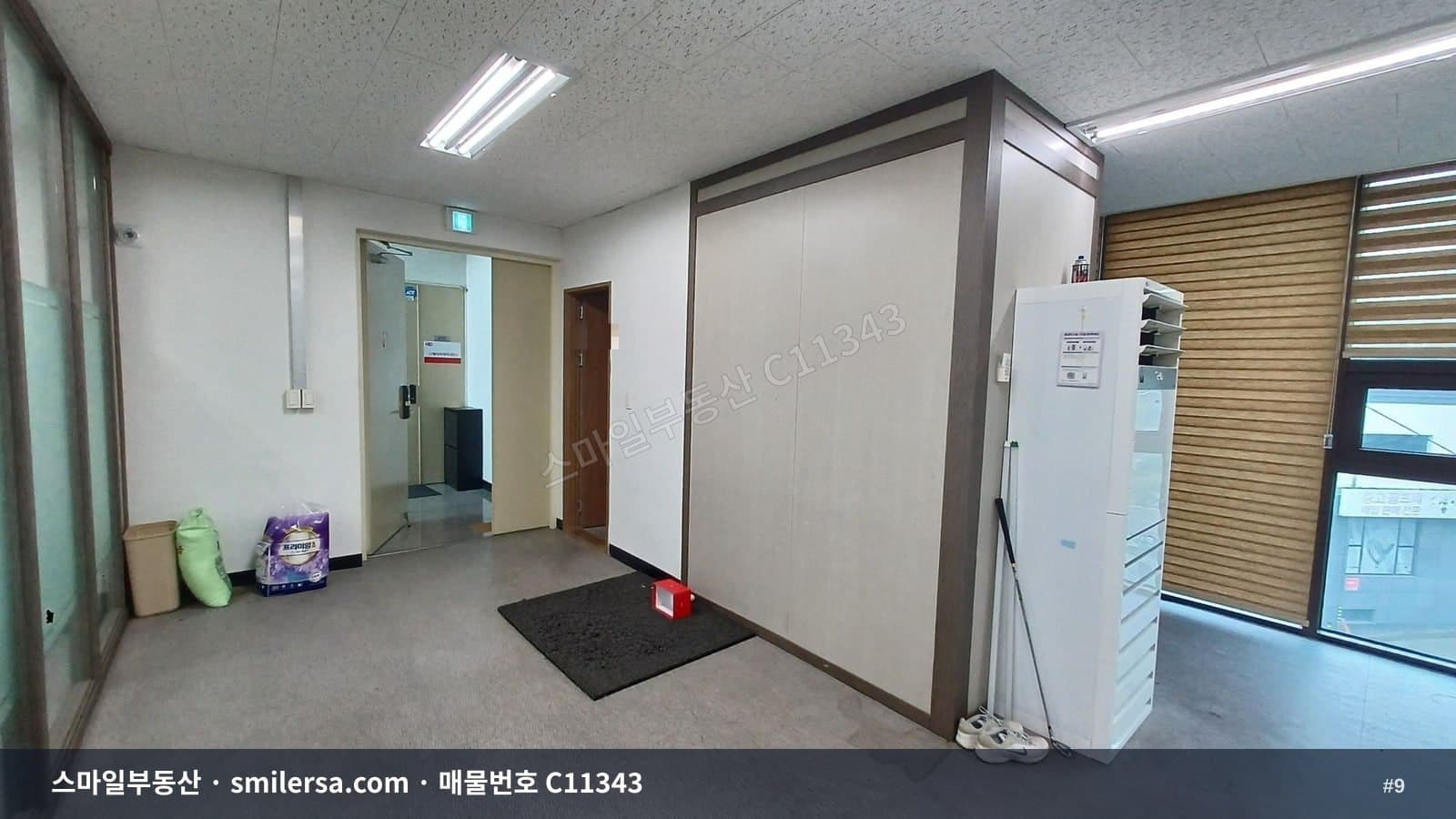 거제해맞이역 인근, 주차와 공간분리가 돋보이는 깔끔한 중형 사무실 썸네일 9