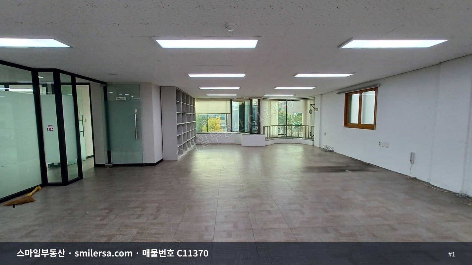 사직동 교차로 인근, 노출 좋은 룸 있는 중대형 사무실 썸네일 2
