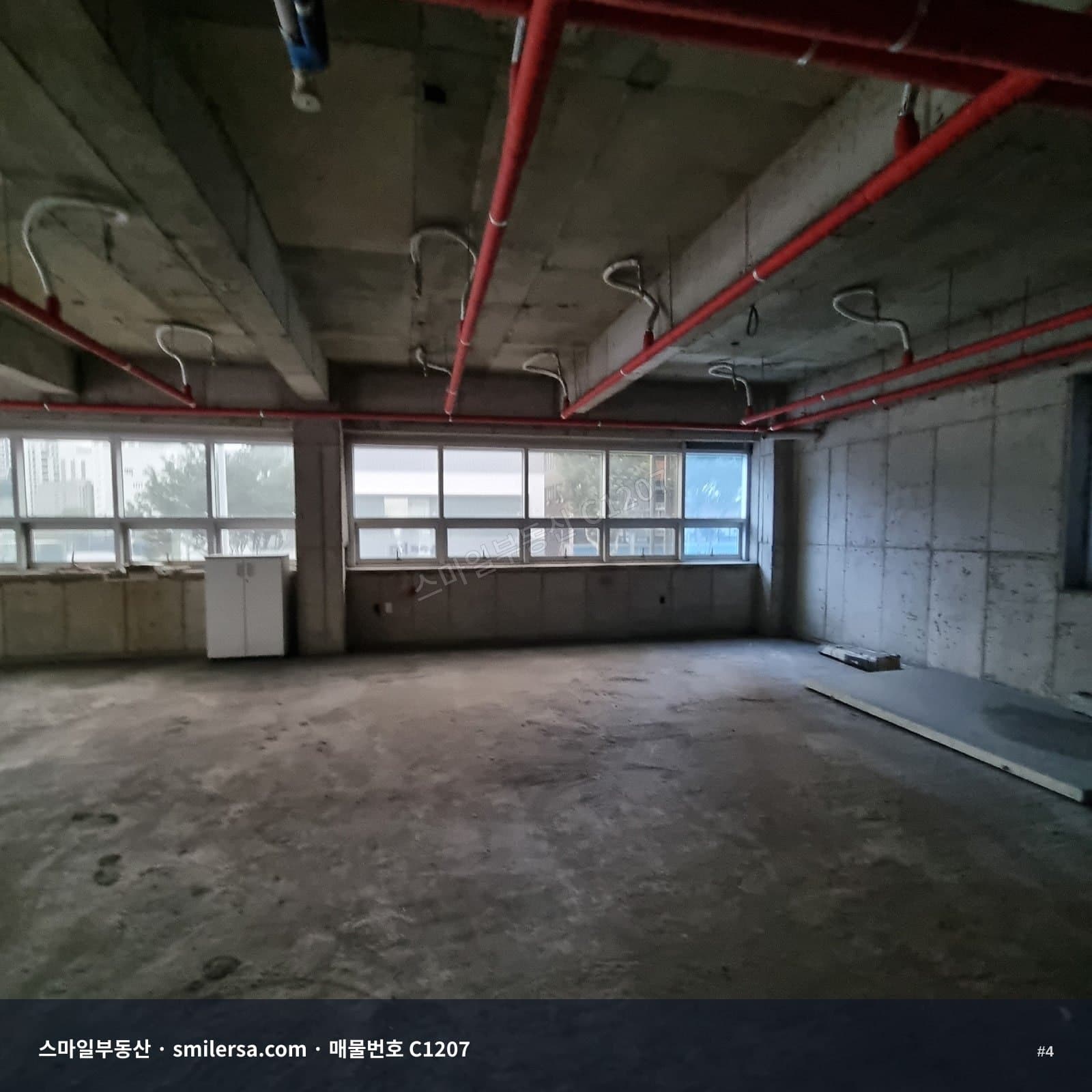양정사거리 코너건물 2층 57평 상가 월세 썸네일 4