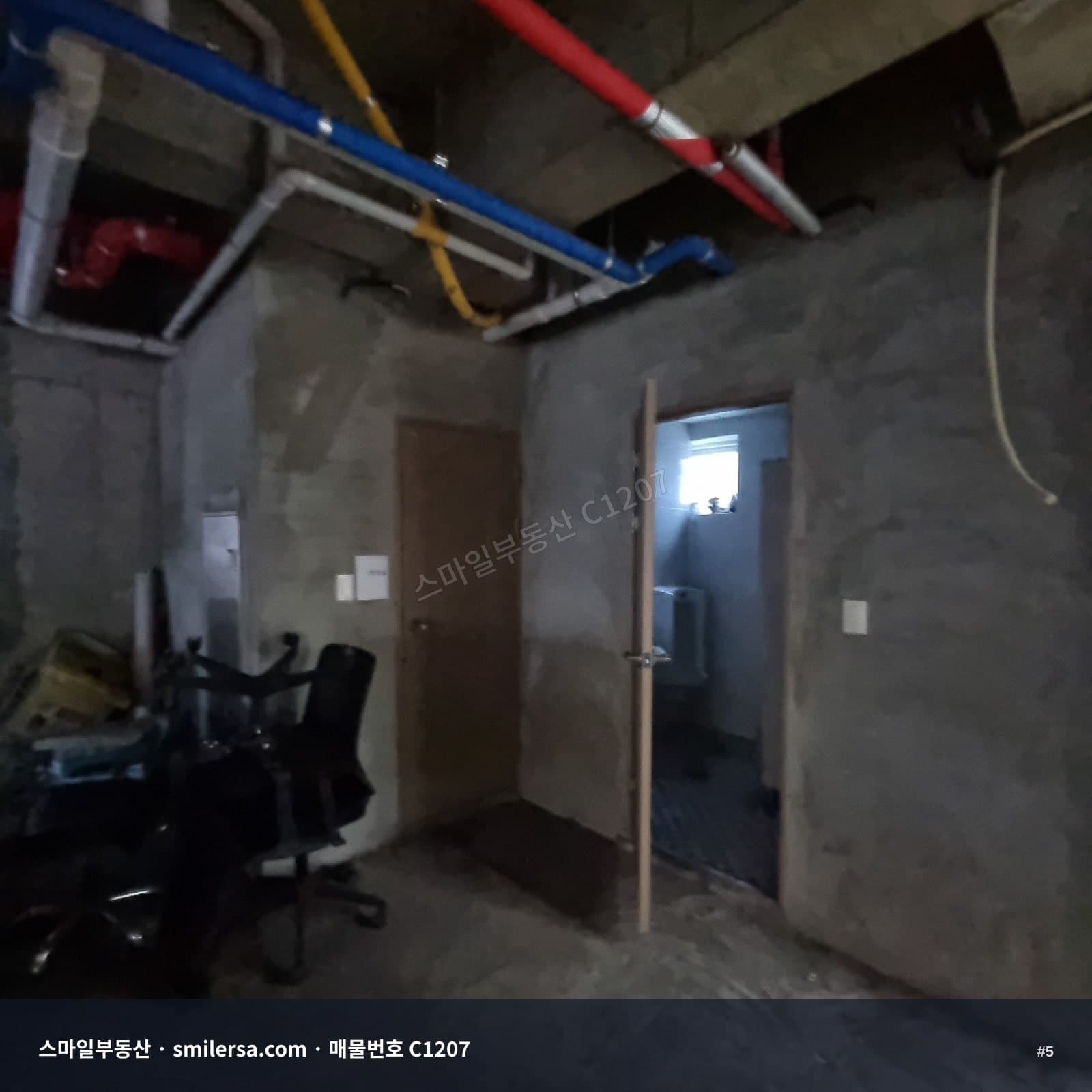 양정사거리 코너건물 2층 57평 상가 월세 썸네일 5