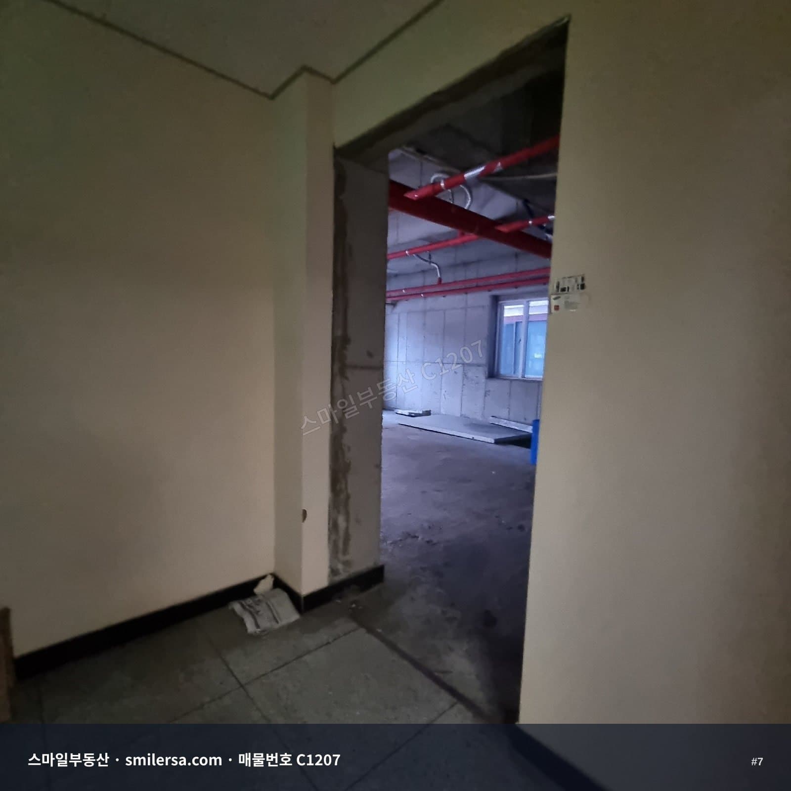 양정사거리 코너건물 2층 57평 상가 월세 썸네일 7