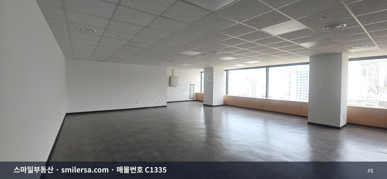 서면역 2번출구 인근 중앙대로변 사무실 140평 - 1