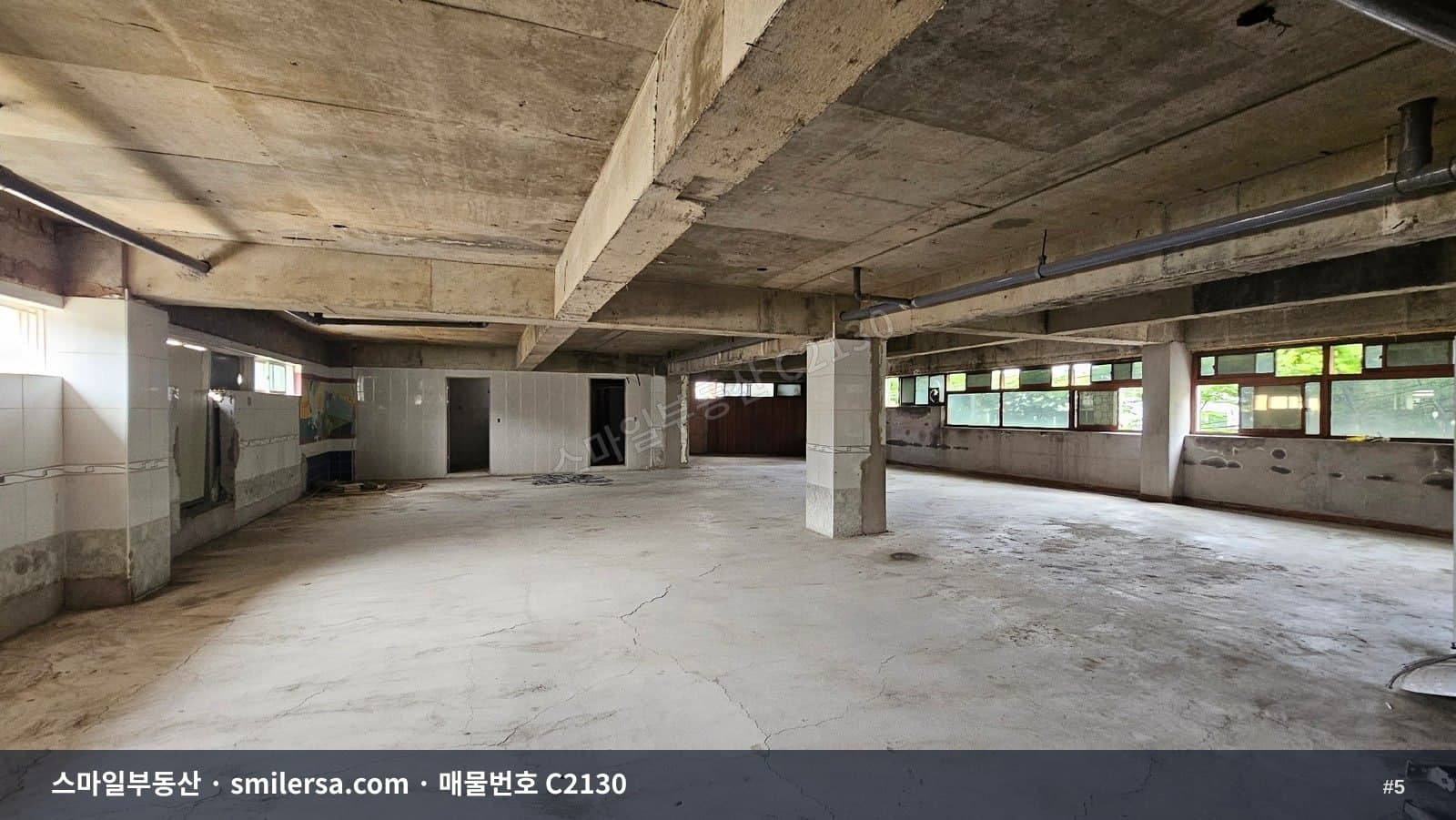 유엔교차로 인근 82평 대형 사무실, 주차 가능한 2층 공간 썸네일 5
