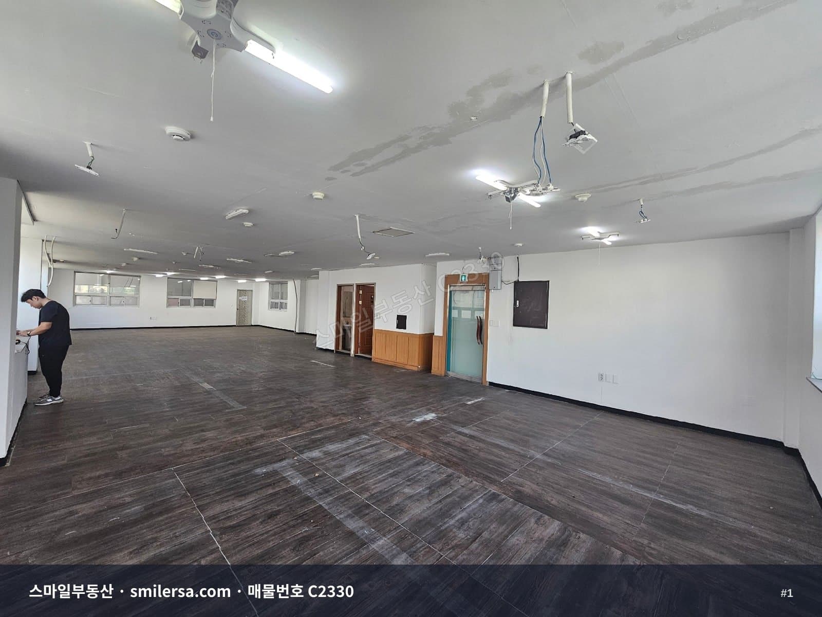 전포동 송상현 광장 인근 사무실 C2330 - 1