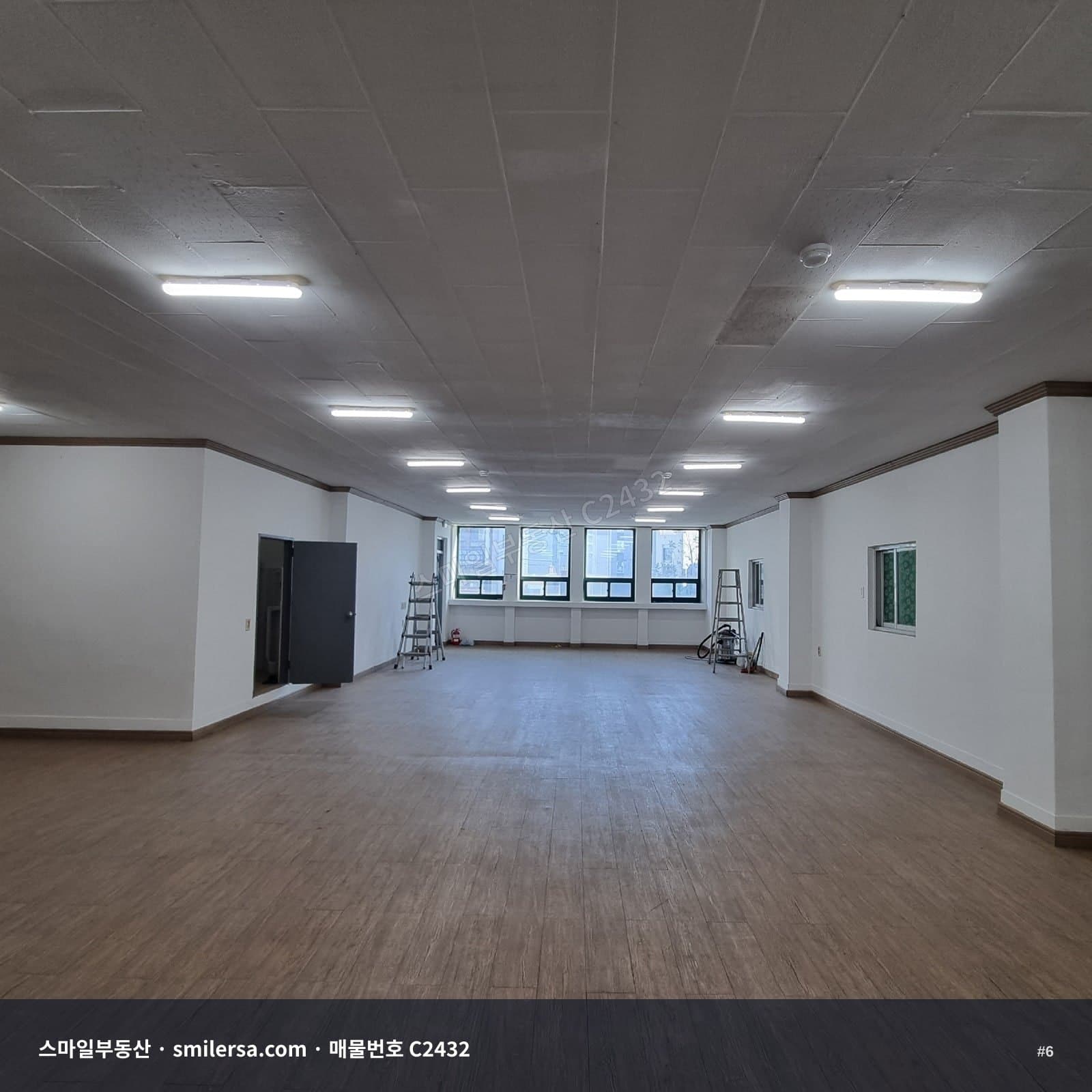 서면역 인근 중앙대로변 사무실 40평 월세 썸네일 6