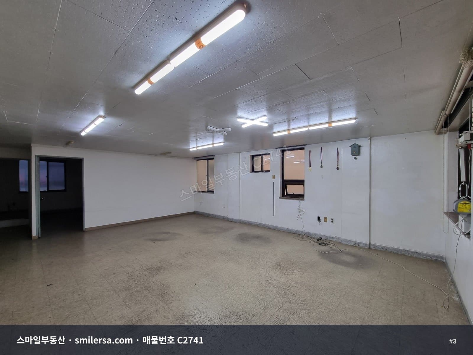 초량역 2번출구 인근 35평 사무실, 월 80에 즉시입주 썸네일 3
