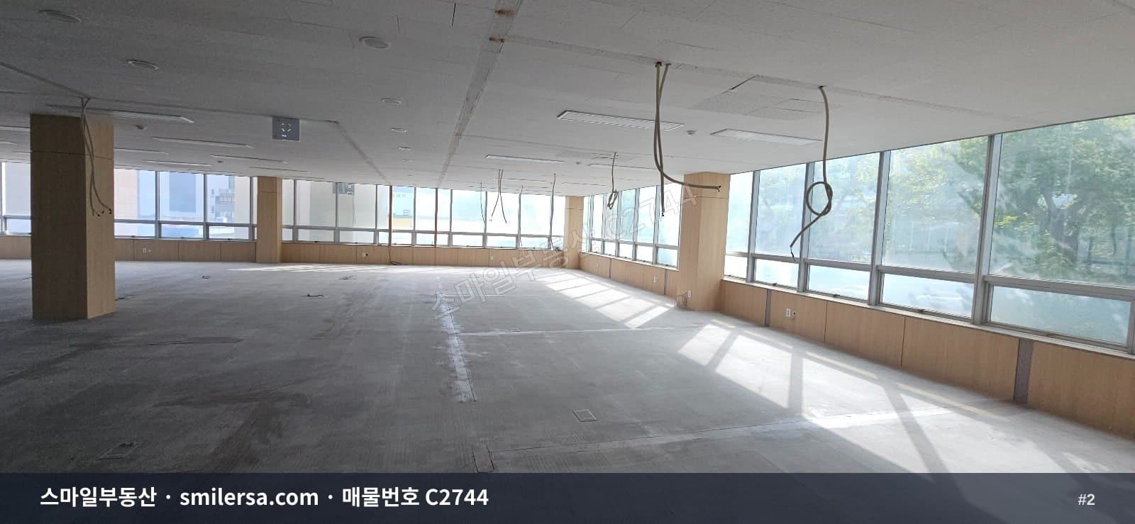 양정 거제대로변 대형 사무실 128평, 넓은 주차장까지 썸네일 2