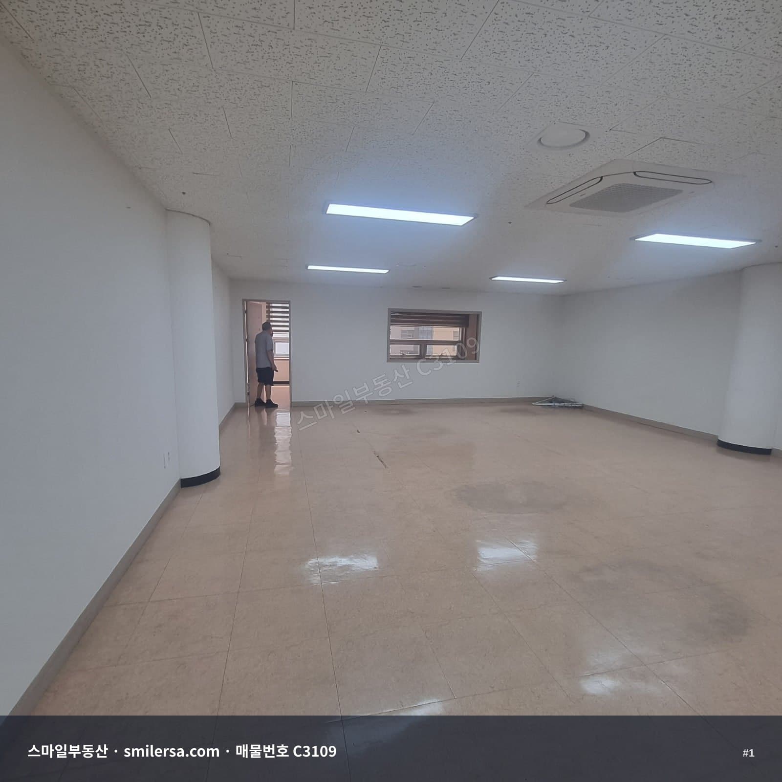 동광2가 부산호텔 인근 신축 사무실, 금융거리 한복판 - 1