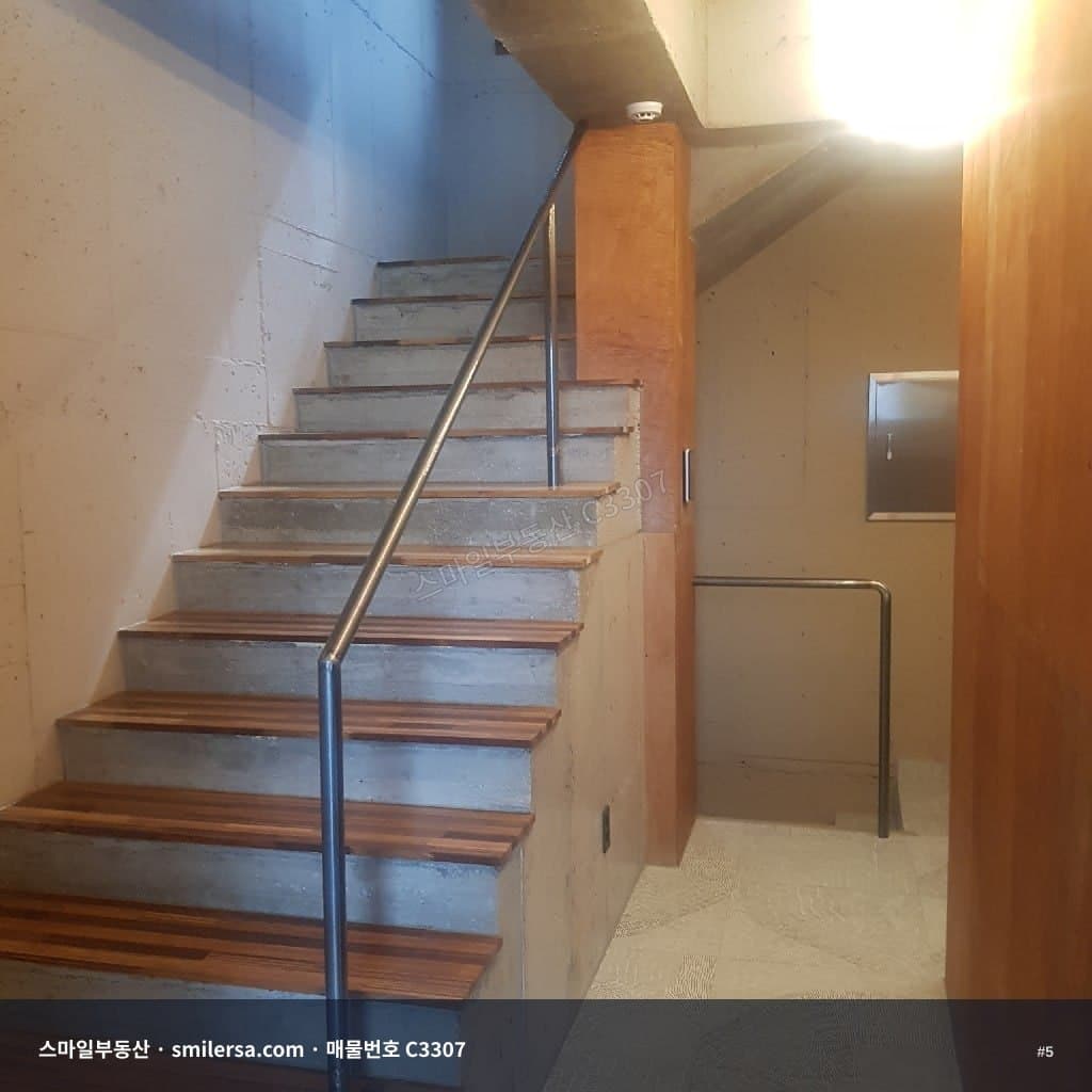 청학동 전망 좋은 꼬마 빌딩, 3층 규모 5억9천 썸네일 5