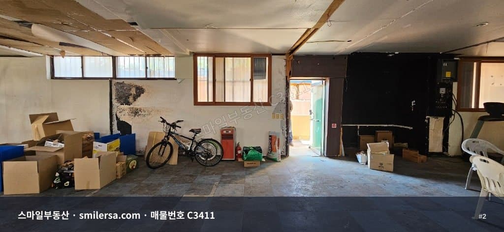 부산대 북문 인근 42평 사무실, 젊은 상권 속 중형 공간 썸네일 2