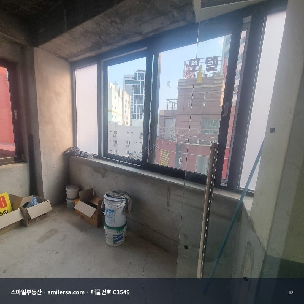 부산역 텍사스촌 사거리 코너 사무실, 노출 좋은 6층 공간 썸네일 2