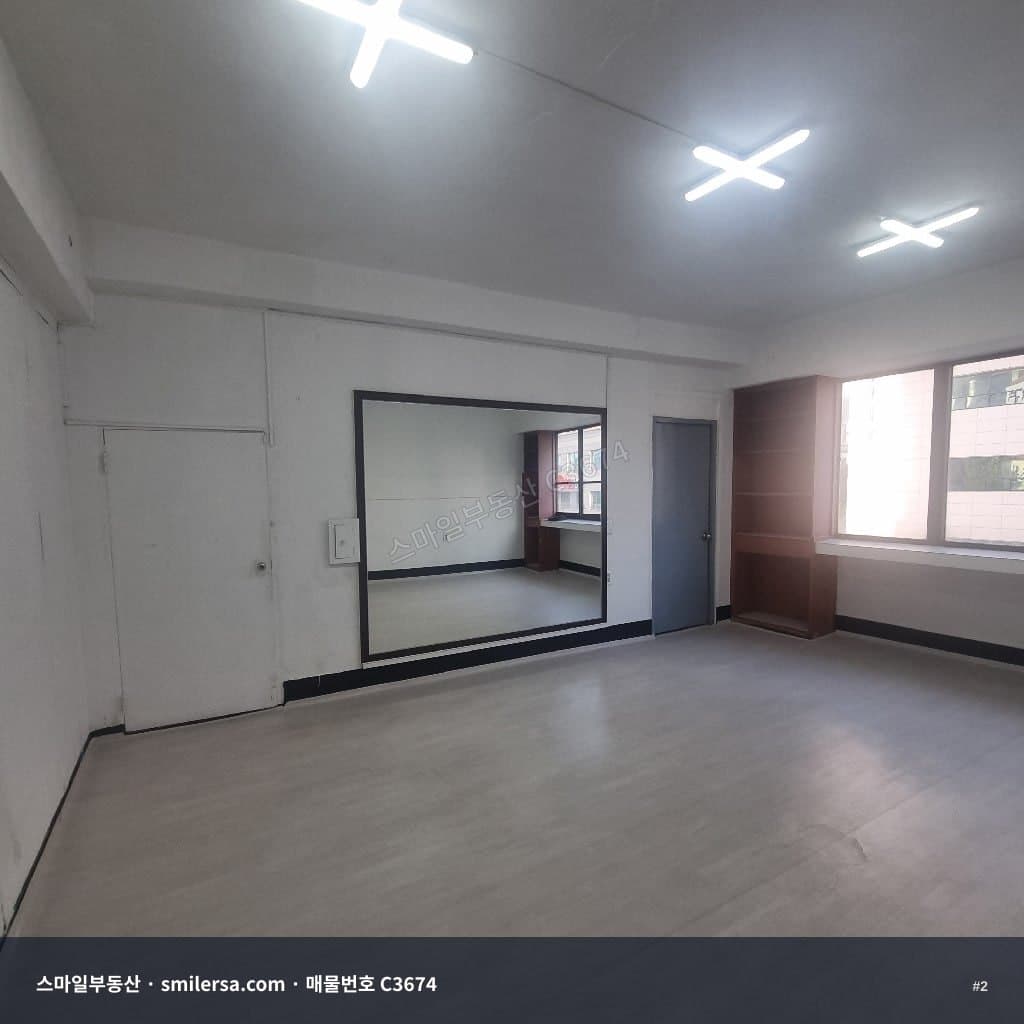 초량교차로 코너 사무실, 초량역 초역세권 15평 월세 썸네일 2