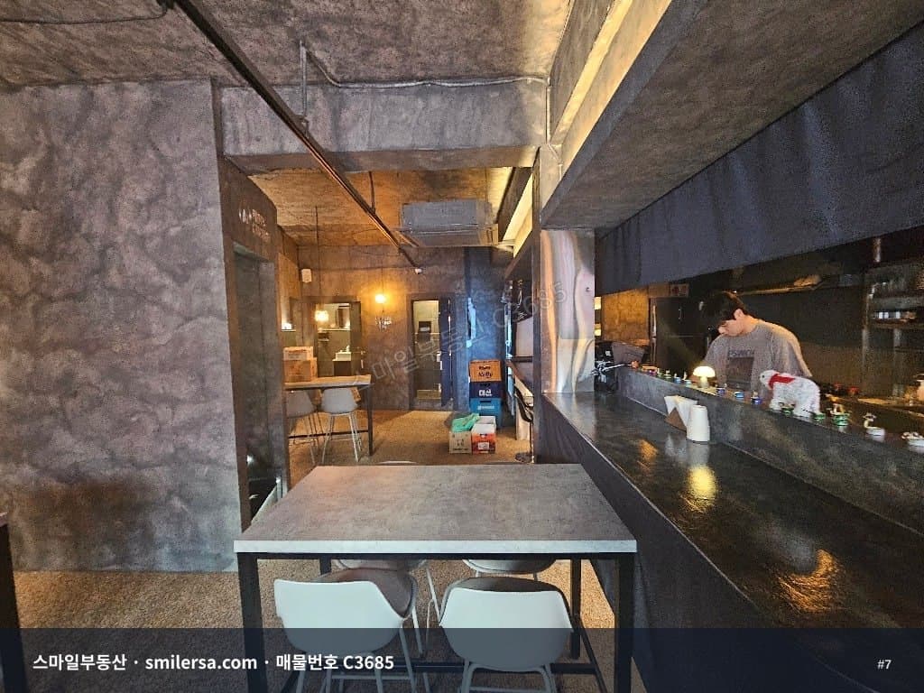 서면 만취길 2~3층 술집 매물, 33평 규모 즉시입주 썸네일 7