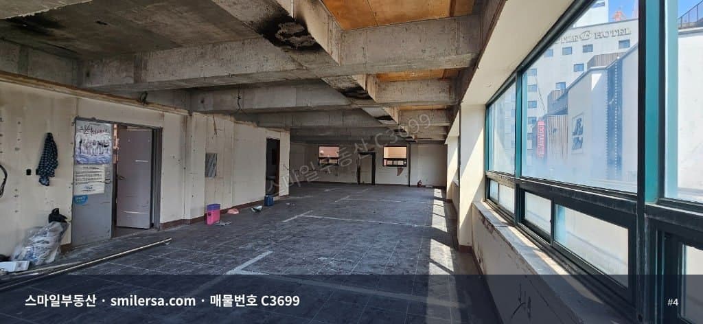 연산역 인근 중형 사무실, 47평 다양한 업종 검토 가능 썸네일 4