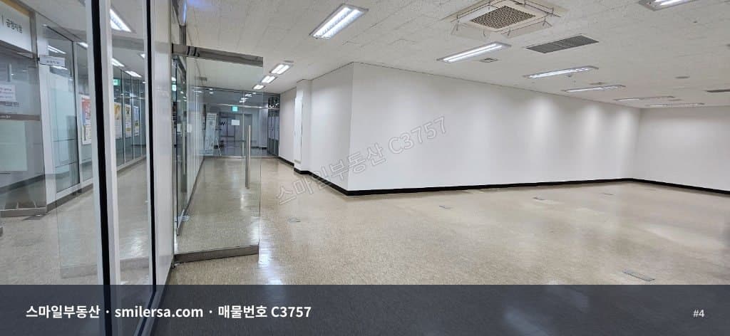 연산역 대로변 신축급 관리 잘된 중형 사무실 39평 썸네일 4