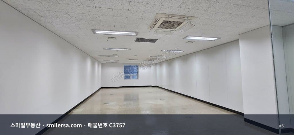 연산역 대로변 신축급 관리 잘된 중형 사무실 39평 썸네일 5