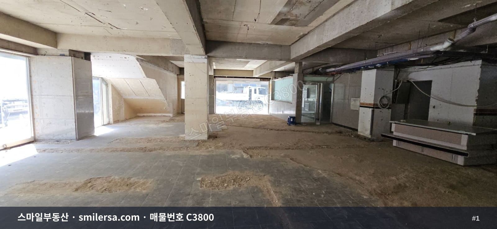 부산광역시 연제구 연산동 상가 내부 사진 C3800