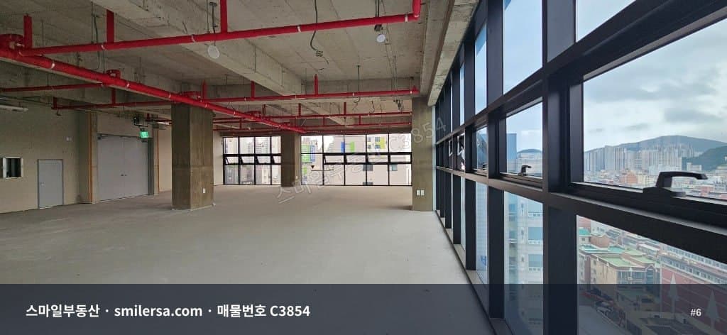 대연역 신축 건물 11층, 병의원·사무실로 좋은 65평 공간 썸네일 6