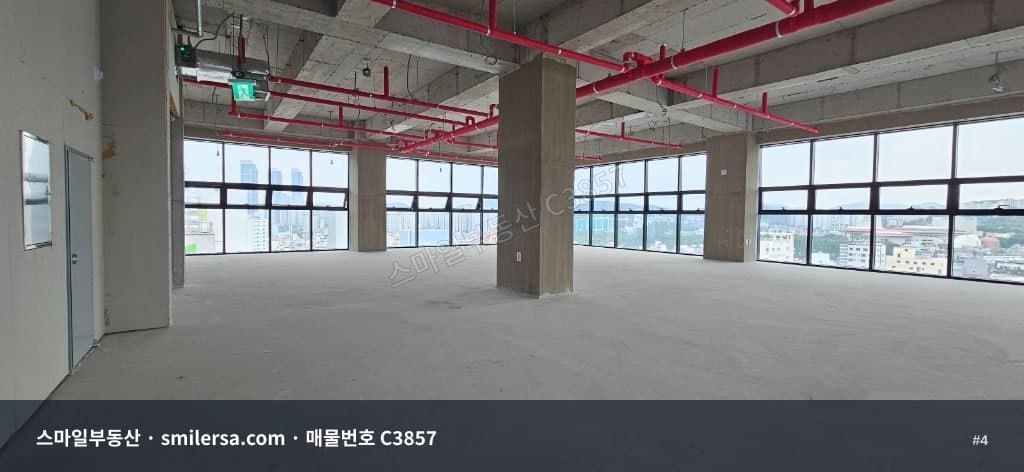 대연역 신축 빌딩 13층, 병의원·사무실로 딱 맞는 65평 공간 썸네일 4
