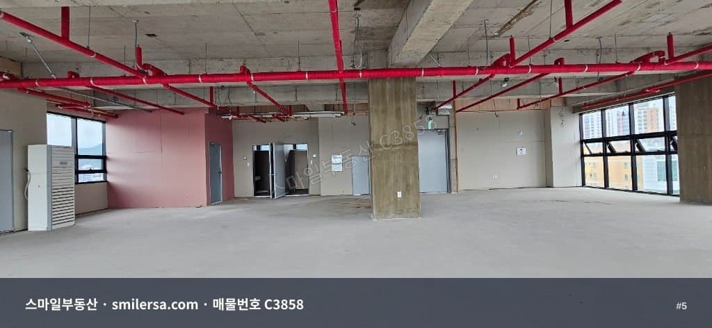 대연역 신축 역세권 병의원·사무실 65평 매물 썸네일 5