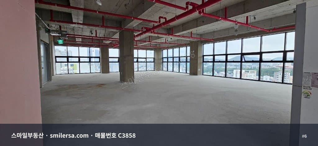 대연역 신축 역세권 병의원·사무실 65평 매물 썸네일 6