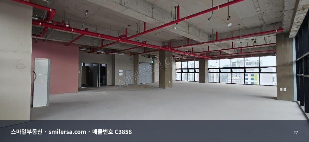 대연역 신축 역세권 병의원·사무실 65평 매물 썸네일 7