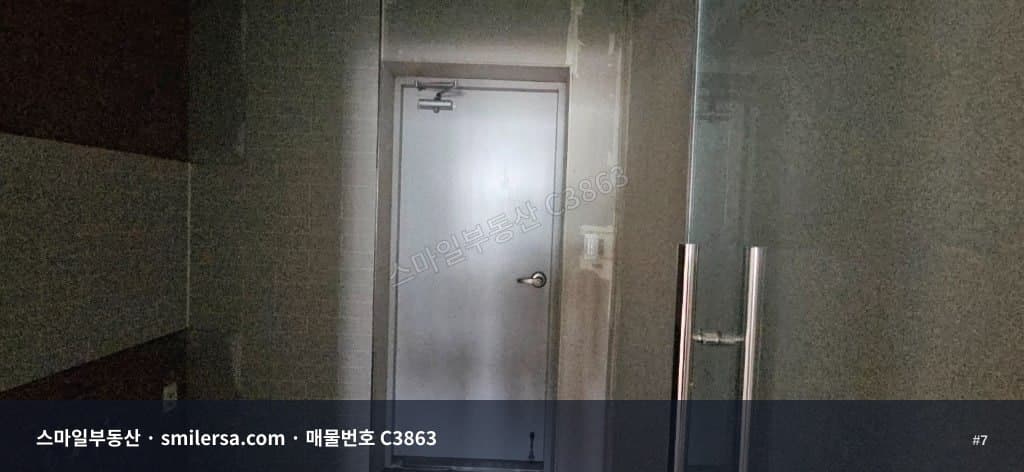 대연역 인근 도로변 중형 사무실 46평 월세 매물 썸네일 7