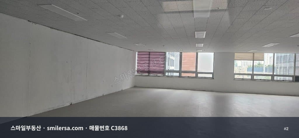 연산역 반송로 대로변 사무실 매매 - 53평대 역세권 복합상가 썸네일 2