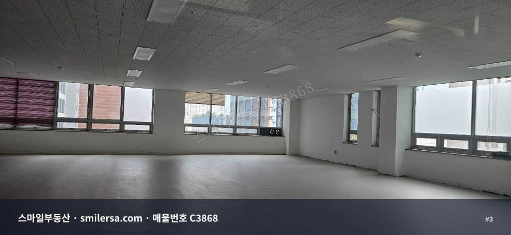 연산역 반송로 대로변 사무실 매매 - 53평대 역세권 복합상가 썸네일 3