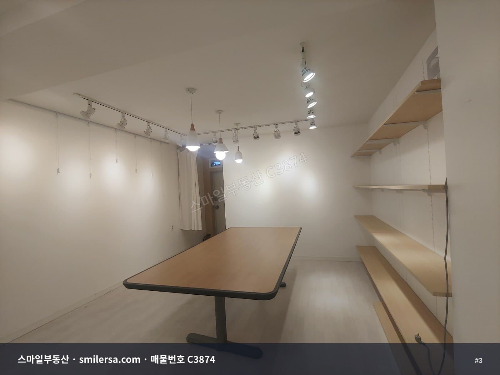 부산진시장 교차로 인근 층고 높은 1층 상가 썸네일 3