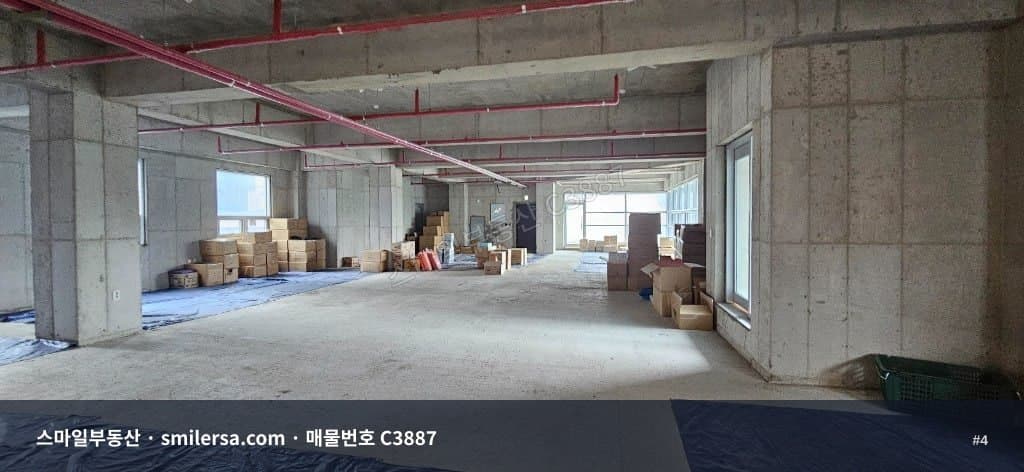 부산진역 인근 수정동 신축급 3층, 병의원·사무실로 딱 맞는 80평 공간 썸네일 4