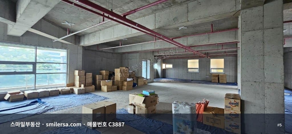 부산진역 인근 수정동 신축급 3층, 병의원·사무실로 딱 맞는 80평 공간 썸네일 5