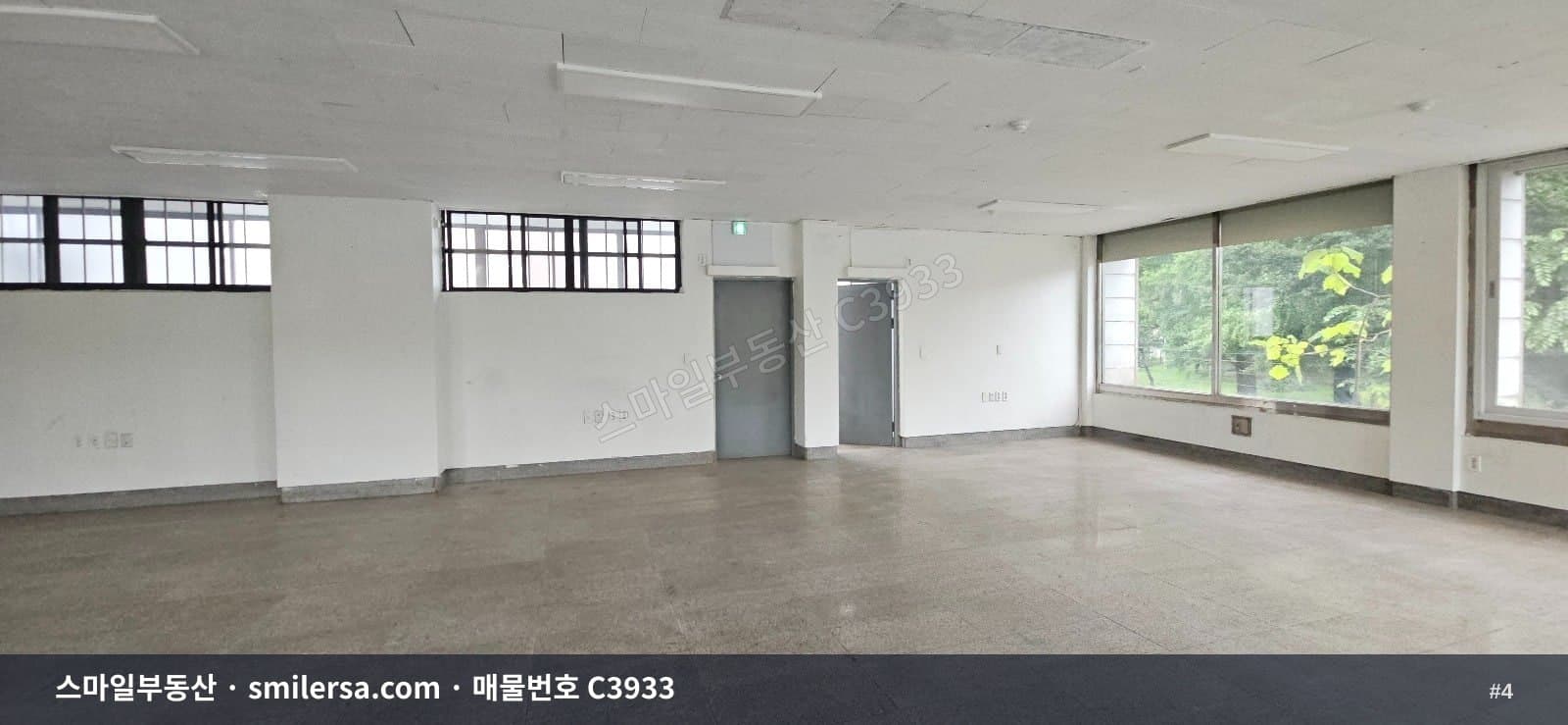 동래역 인근 대로변 사무실, 교차로 접근성 좋은 2층 45평 썸네일 4
