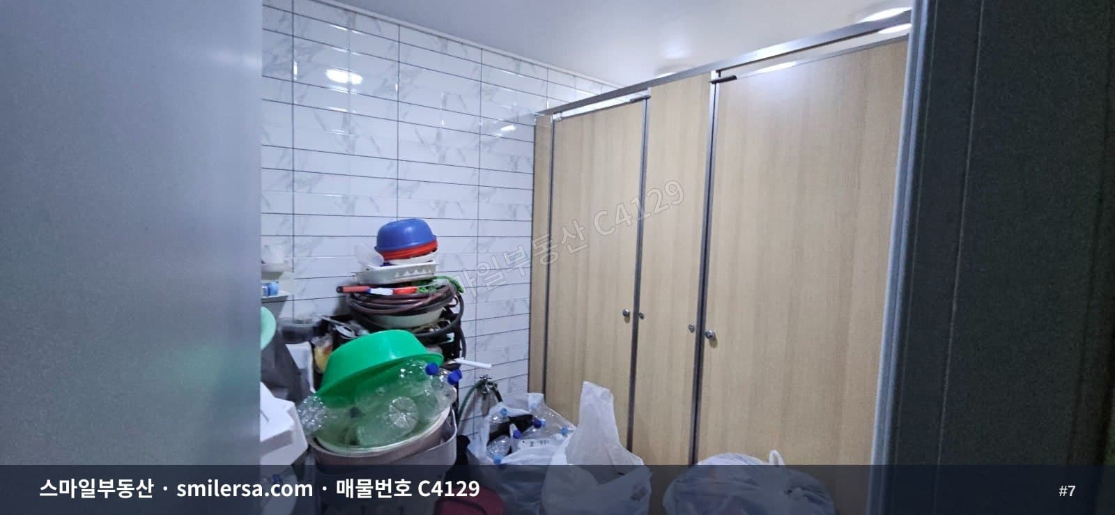 범일동 조방로 인근 지하 1층 38평 상가, 권리금 없이 시작 썸네일 7