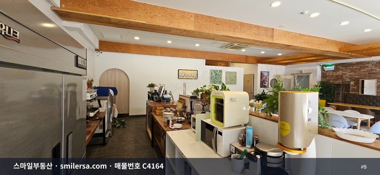 대연푸르지오 서밋 인근 2층 상가, 73평 깔끔한 공간 썸네일 5