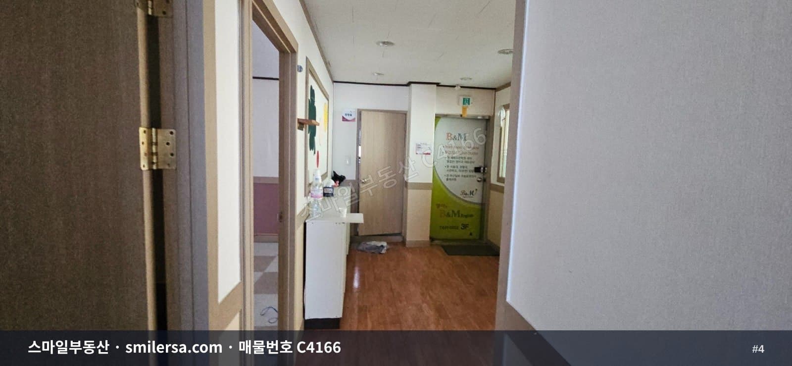 문현동 안동네 사무실·학원 45평, 도로변 접근성 좋은 3층 썸네일 4