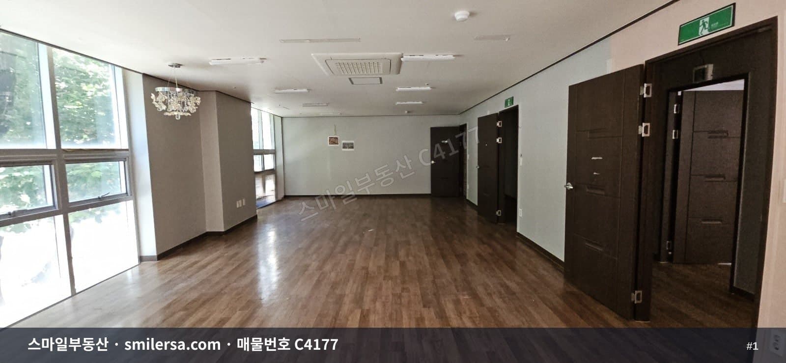 부산광역시 연제구 거제동 사무실 내부 사진 C4177