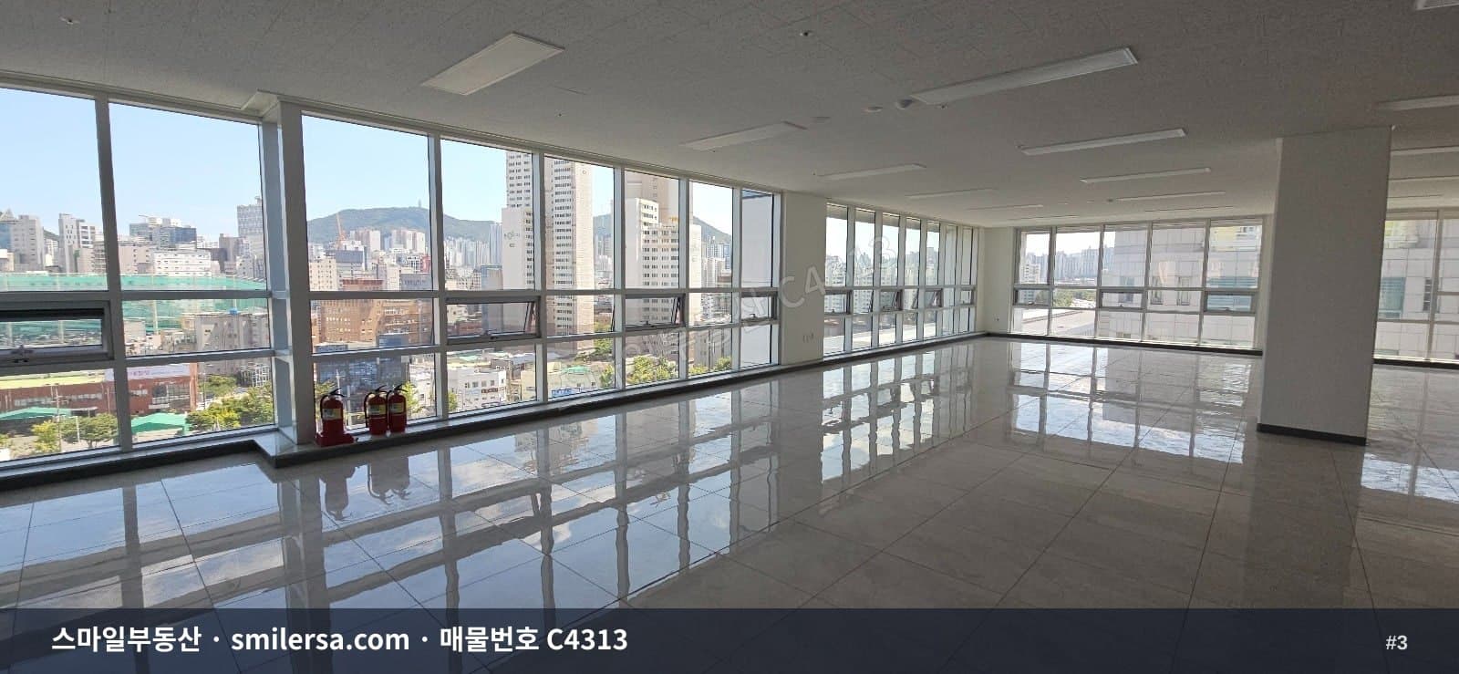 법조타운 인근 깨끗한 대형사무실, 거제동 8층 143평 매매 썸네일 3