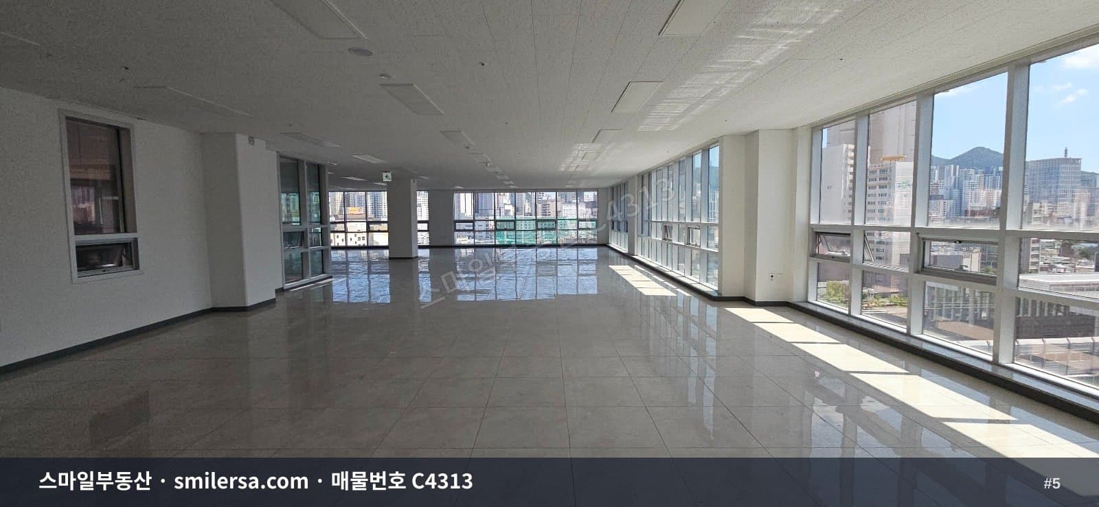 법조타운 인근 깨끗한 대형사무실, 거제동 8층 143평 매매 썸네일 5