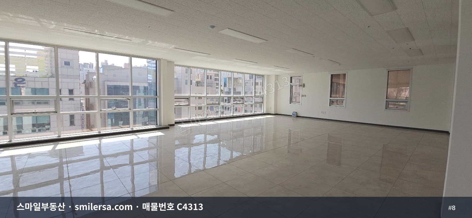 법조타운 인근 깨끗한 대형사무실, 거제동 8층 143평 매매 썸네일 8