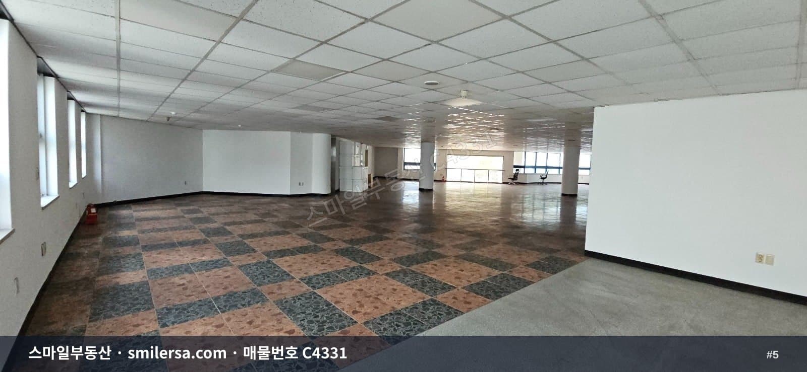 수영·민락역 대로변 197평 대형 사무실, 역세권 접근성 좋은 깔끔한 공간 썸네일 5