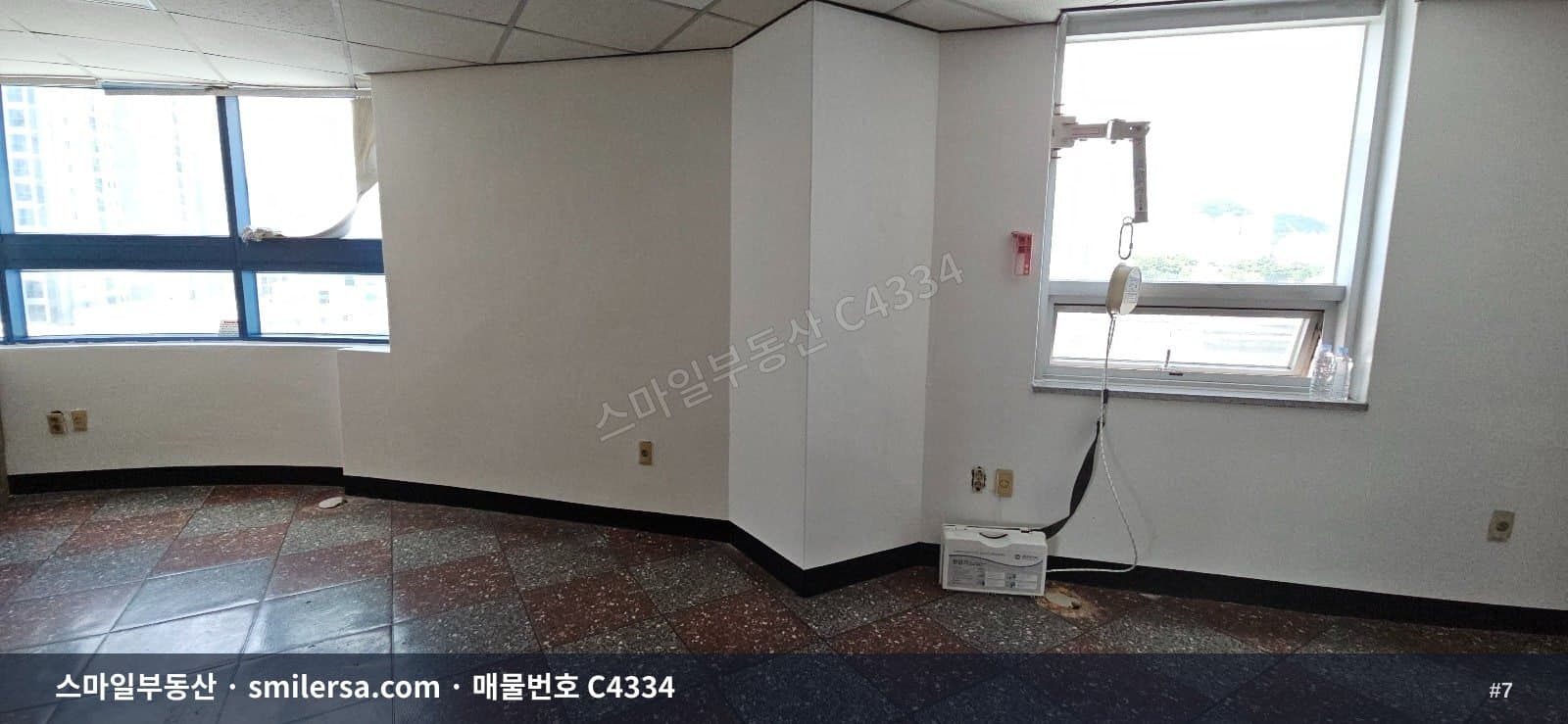 수영·민락역 대로변 깔끔한 중형 사무실, 66평대 역세권 입지 썸네일 7