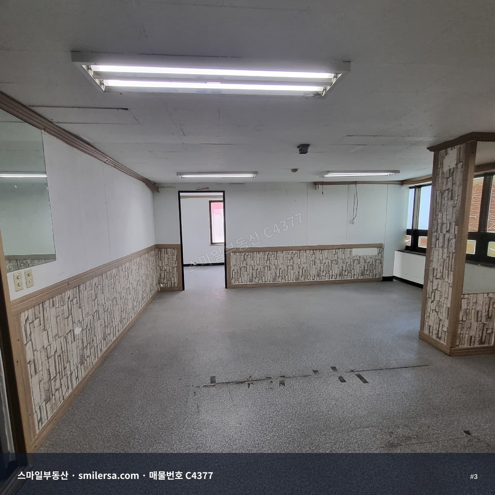 부산역 맥도날드 뒷길 사무실 25평 월세 썸네일 3