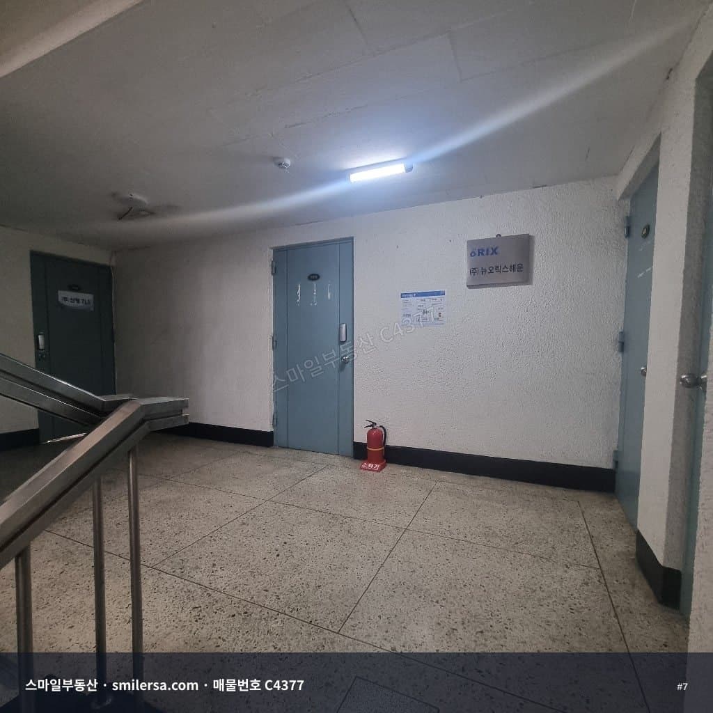 부산역 맥도날드 뒷길 사무실 25평 월세 썸네일 7