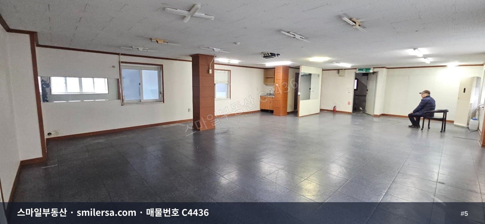 양정역 인근 양정시장 근처 2층 사무실 38평 월세 썸네일 5